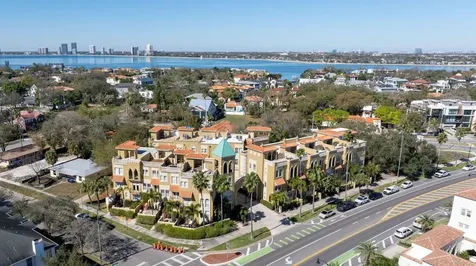 114 E Davis Boulevard Tampa FL 33606