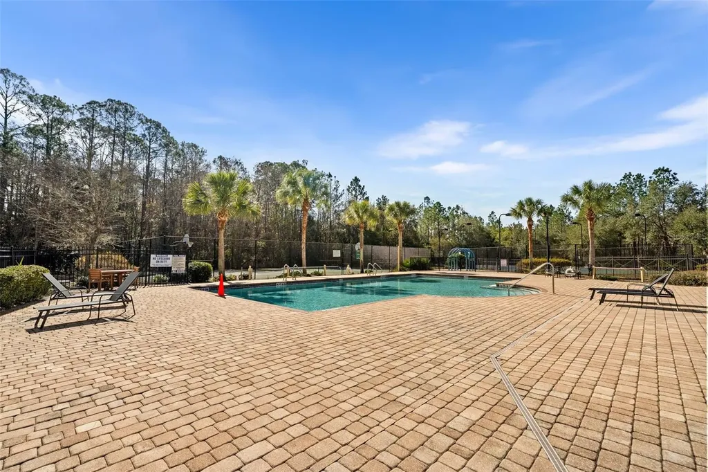 2156 NW 52 Place Gainesville FL 32605