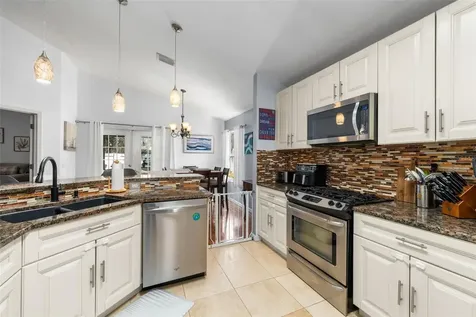 2156 NW 52 Place Gainesville FL 32605