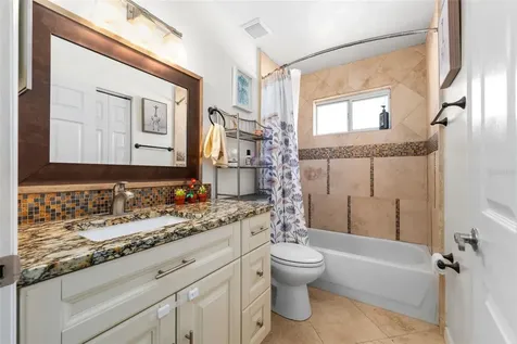2156 NW 52 Place Gainesville FL 32605