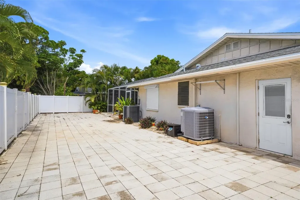 2008 39th Street W Bradenton FL 34205