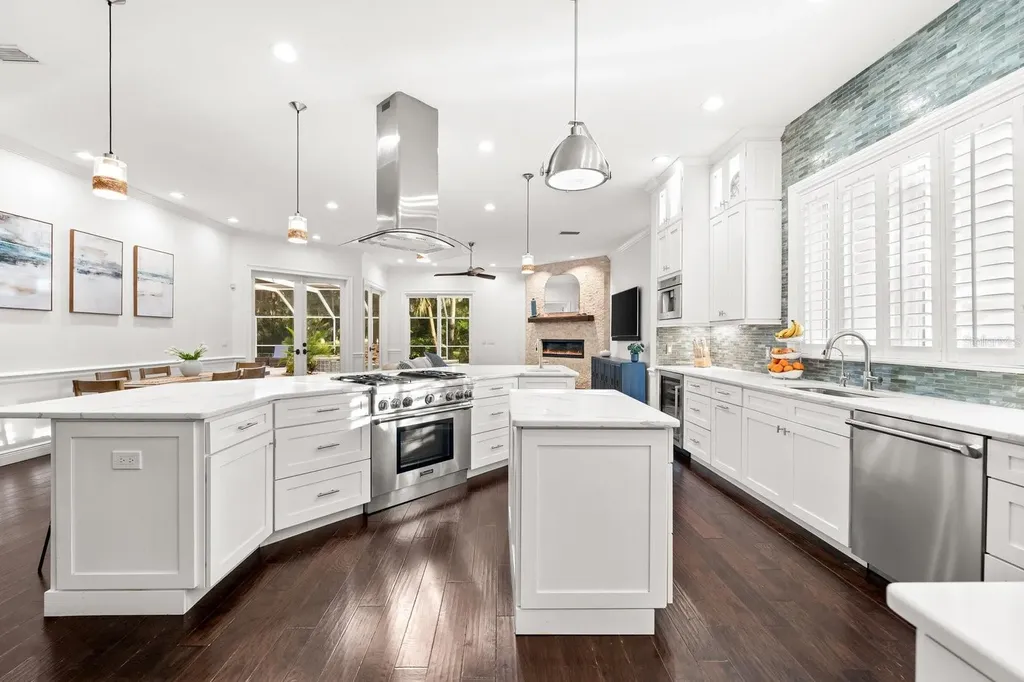 6413 Maclaurin Drive Tampa FL 33647