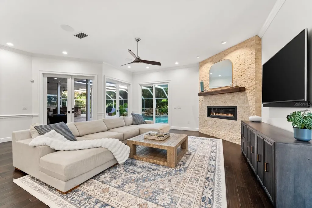 6413 Maclaurin Drive Tampa FL 33647
