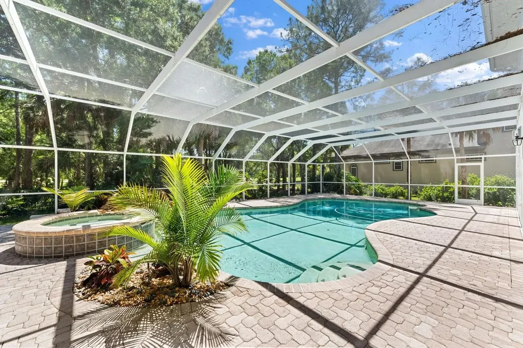 6413 Maclaurin Drive Tampa FL 33647
