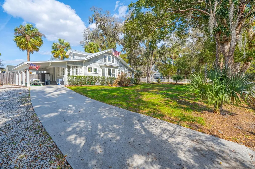 301 N Oak Avenue Orange City FL 32763