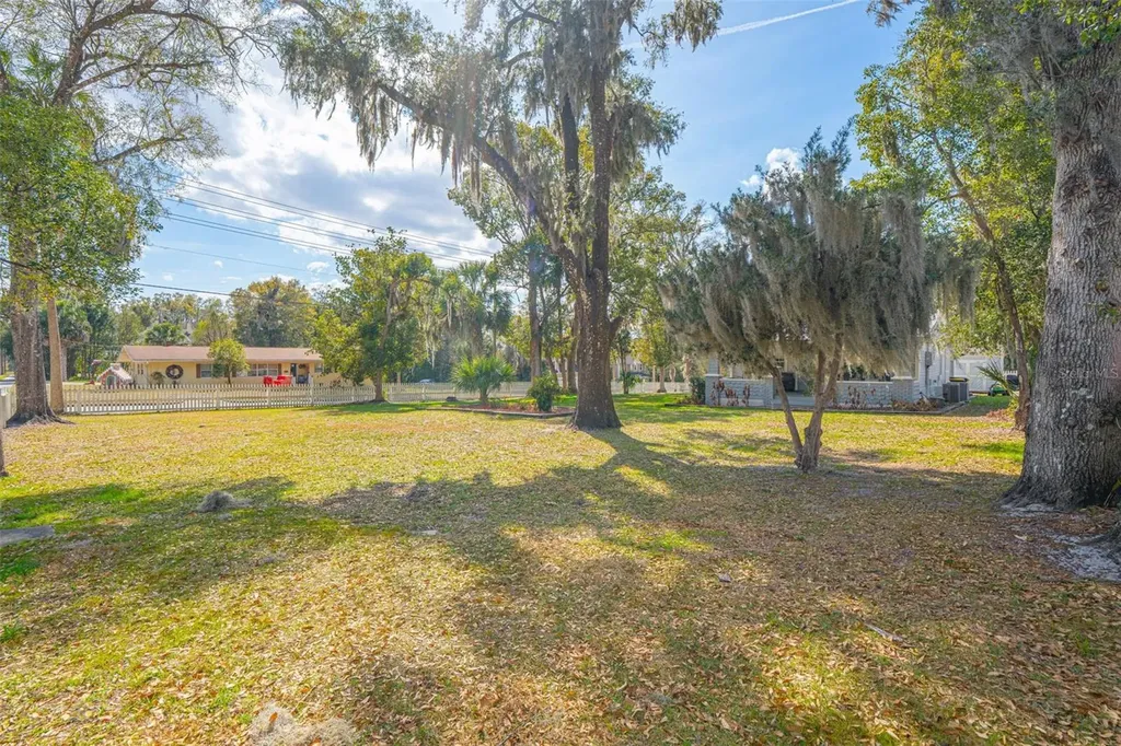 301 N Oak Avenue Orange City FL 32763
