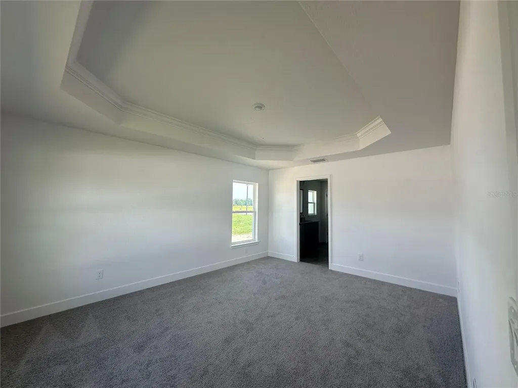 12605 NE 48th Street Oxford FL 34484