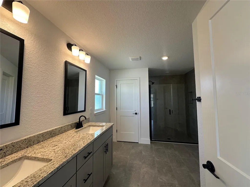12605 NE 48th Street Oxford FL 34484