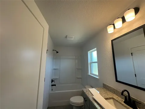 12605 NE 48th Street Oxford FL 34484