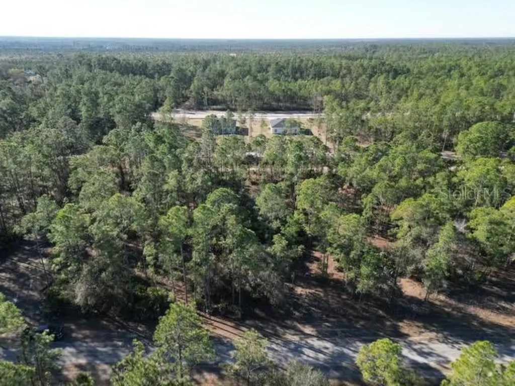 707 Laguna Drive Indian Lake Estates FL 33855