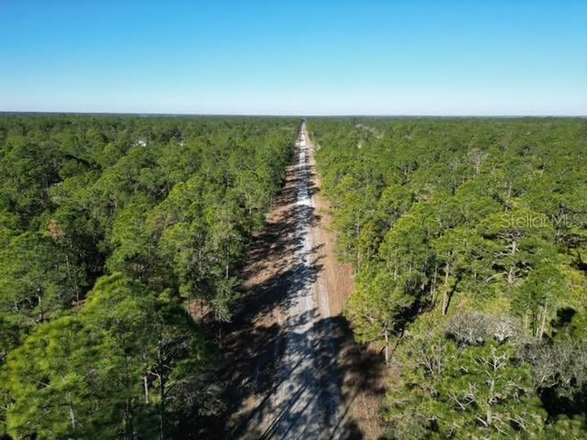 707 Laguna Drive Indian Lake Estates FL 33855
