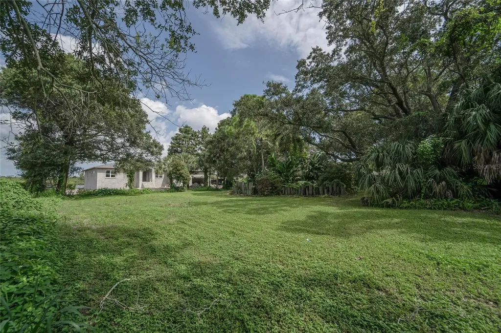 3834 29 Avenue St Petersburg FL 33711