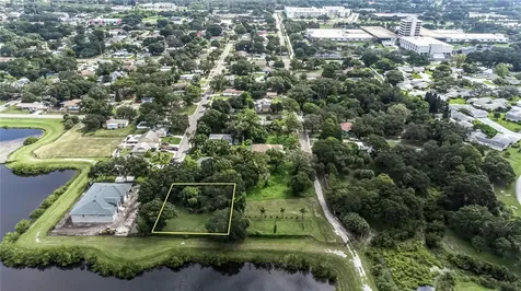 3834 29 Avenue St Petersburg FL 33711