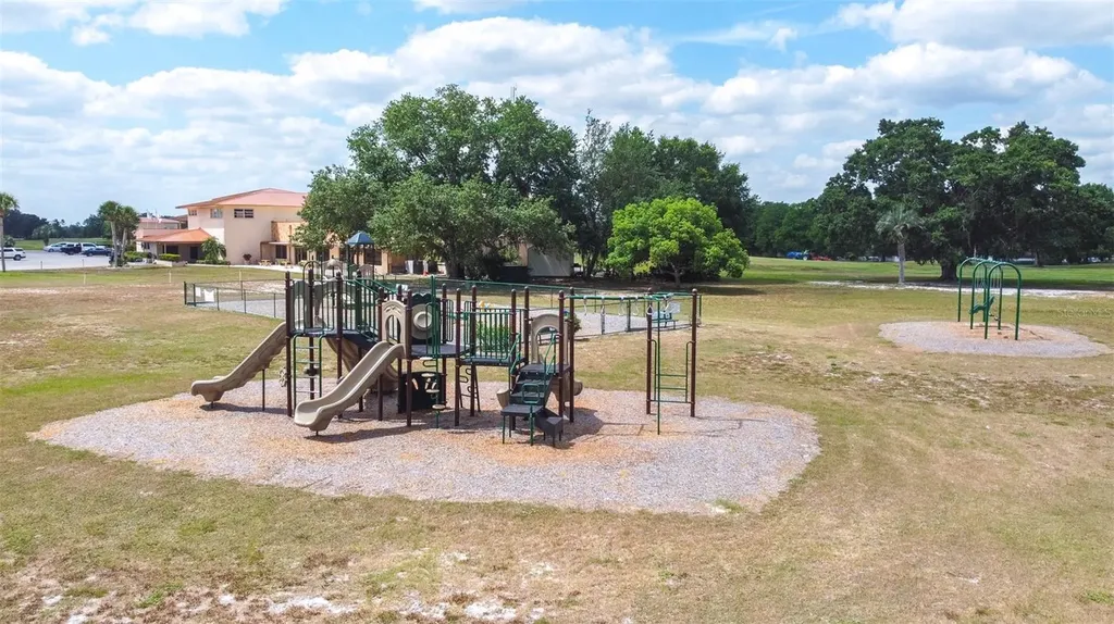705 Laguna Drive Indian Lake Estates FL 33855