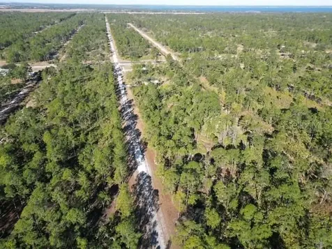 705 Laguna Drive Indian Lake Estates FL 33855
