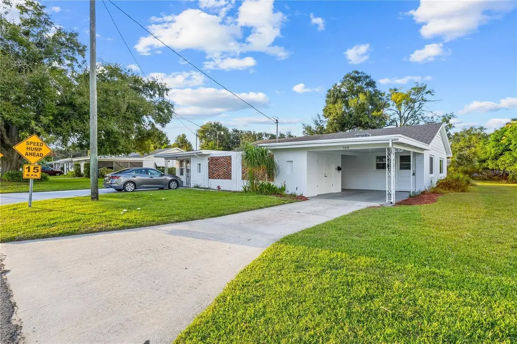 769 Avenue Q SE Winter Haven FL 33880