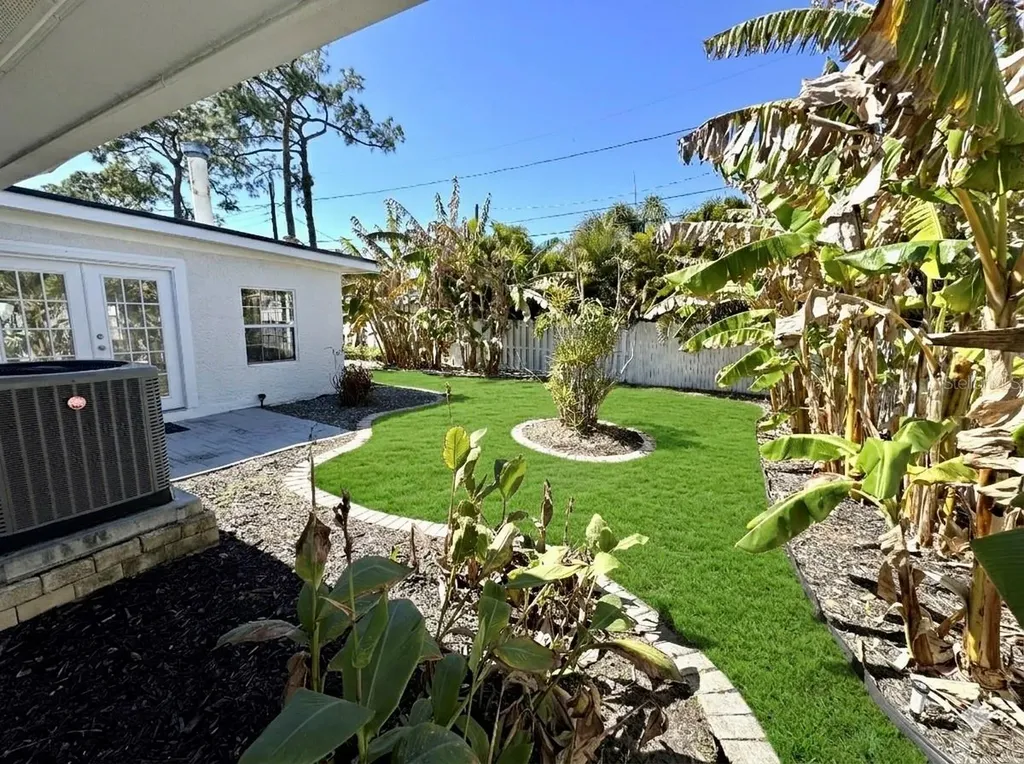 4518 Helena Street NE St Petersburg FL 33703