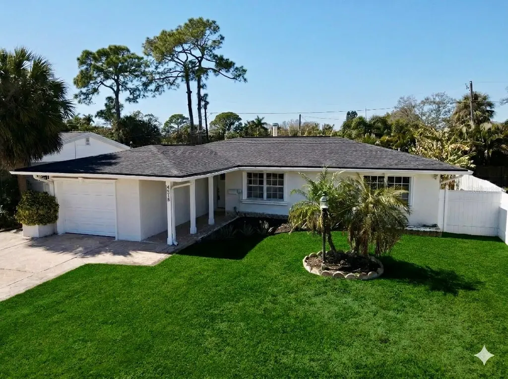 4518 Helena Street NE St Petersburg FL 33703