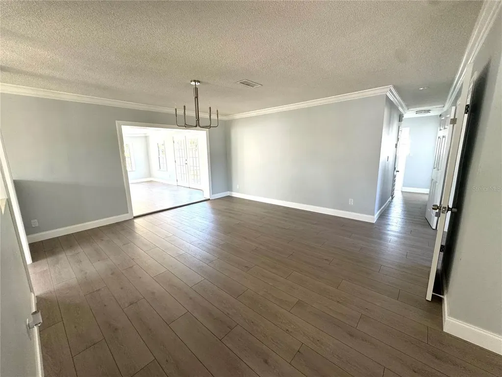 4518 Helena Street NE St Petersburg FL 33703