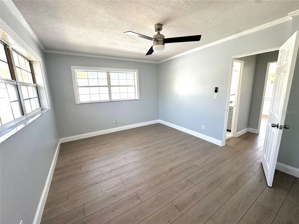 4518 Helena Street NE St Petersburg FL 33703