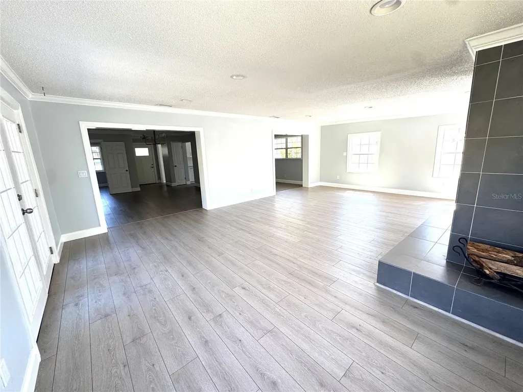 4518 Helena Street NE St Petersburg FL 33703