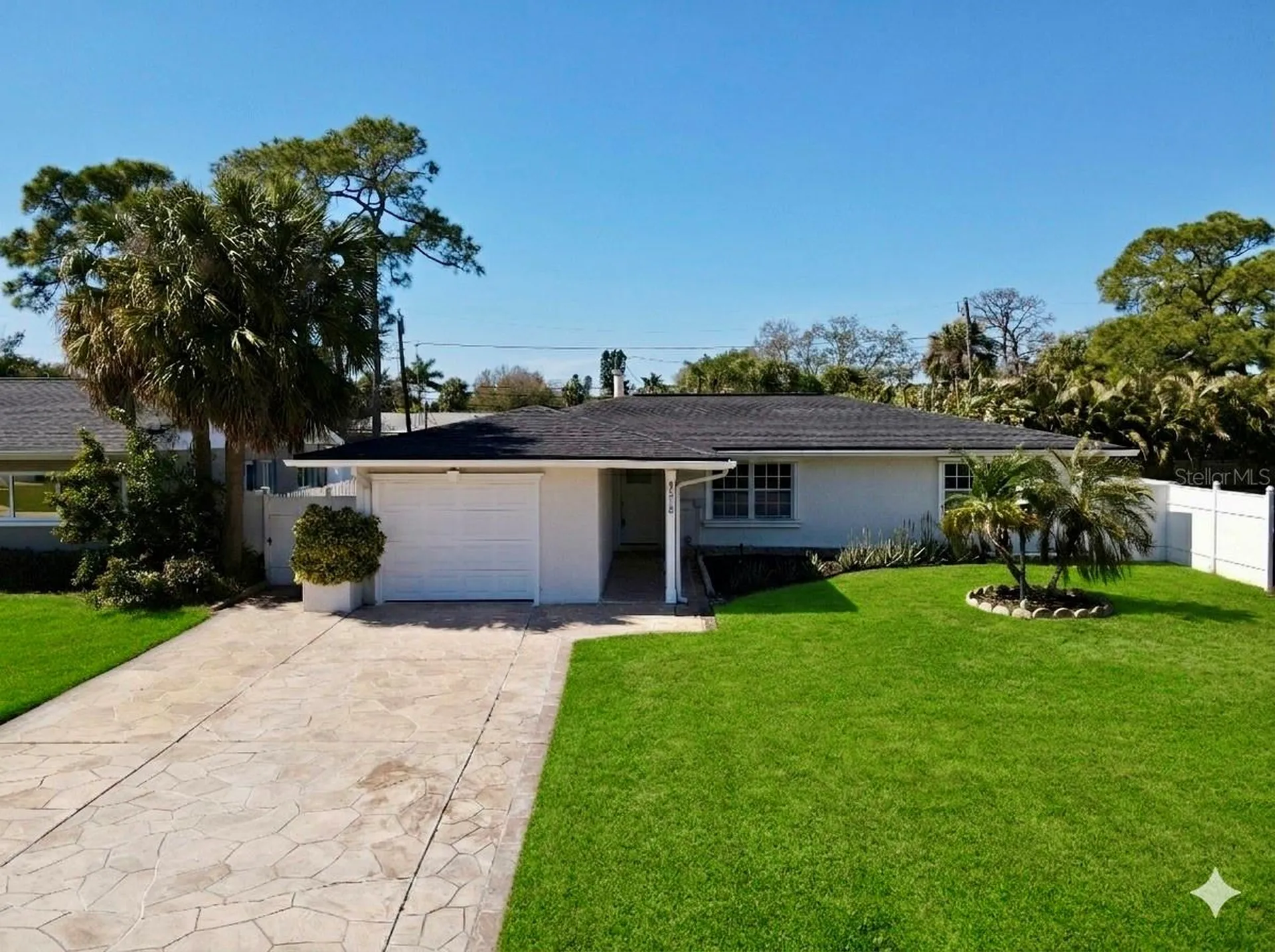 4518 Helena Street NE St Petersburg FL 33703