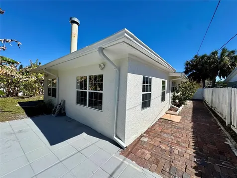 4518 Helena Street NE St Petersburg FL 33703