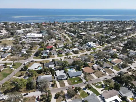 4518 Helena Street NE St Petersburg FL 33703
