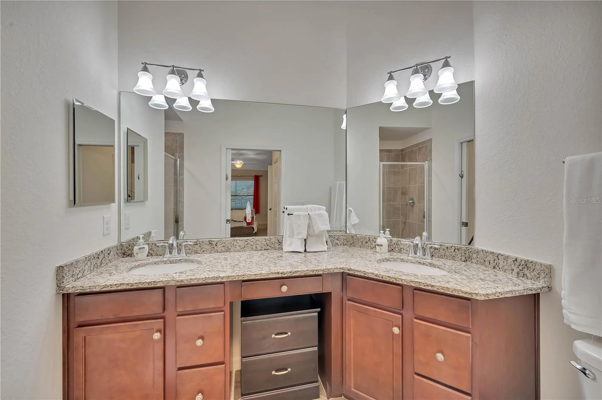 5517 Palmer Circle Bradenton FL 34211