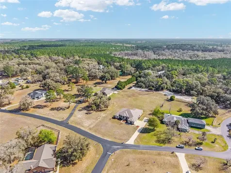 7015 NE 61st Avenue Road Silver Springs FL 34488