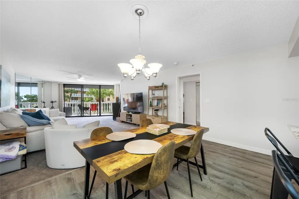 6650 Sunset Way St Pete Beach FL 33706