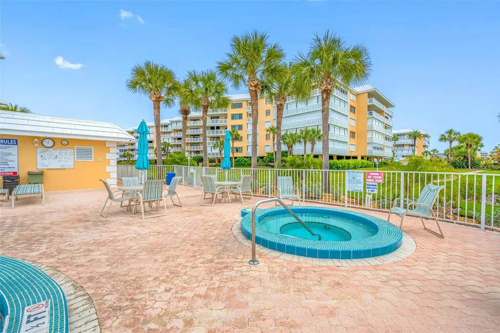 6650 Sunset Way St Pete Beach FL 33706