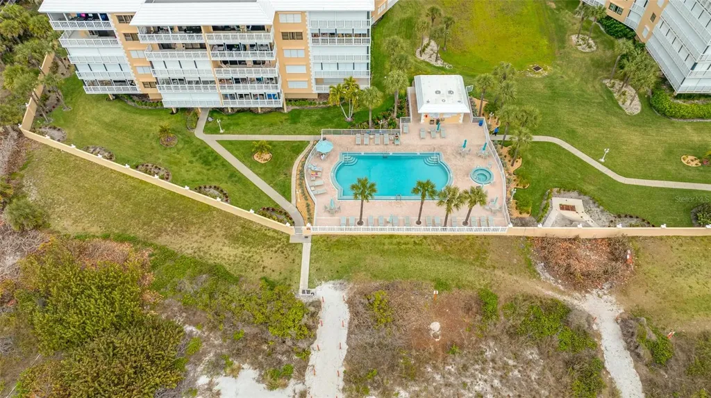 6650 Sunset Way St Pete Beach FL 33706