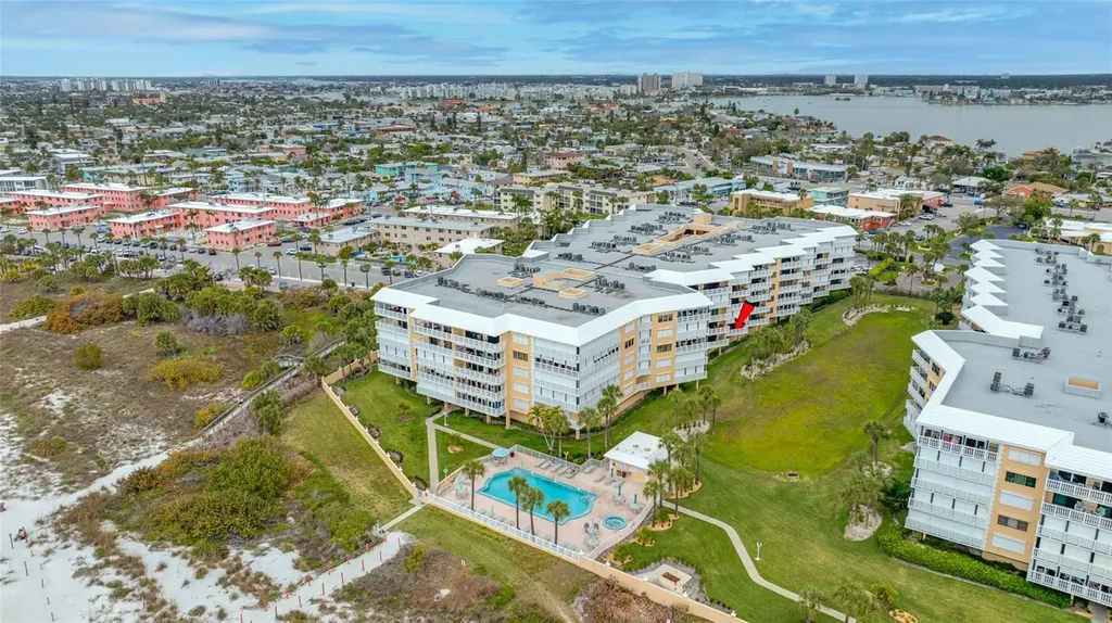 6650 Sunset Way St Pete Beach FL 33706