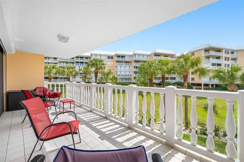 6650 Sunset Way St Pete Beach FL 33706