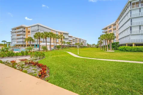 6650 Sunset Way St Pete Beach FL 33706