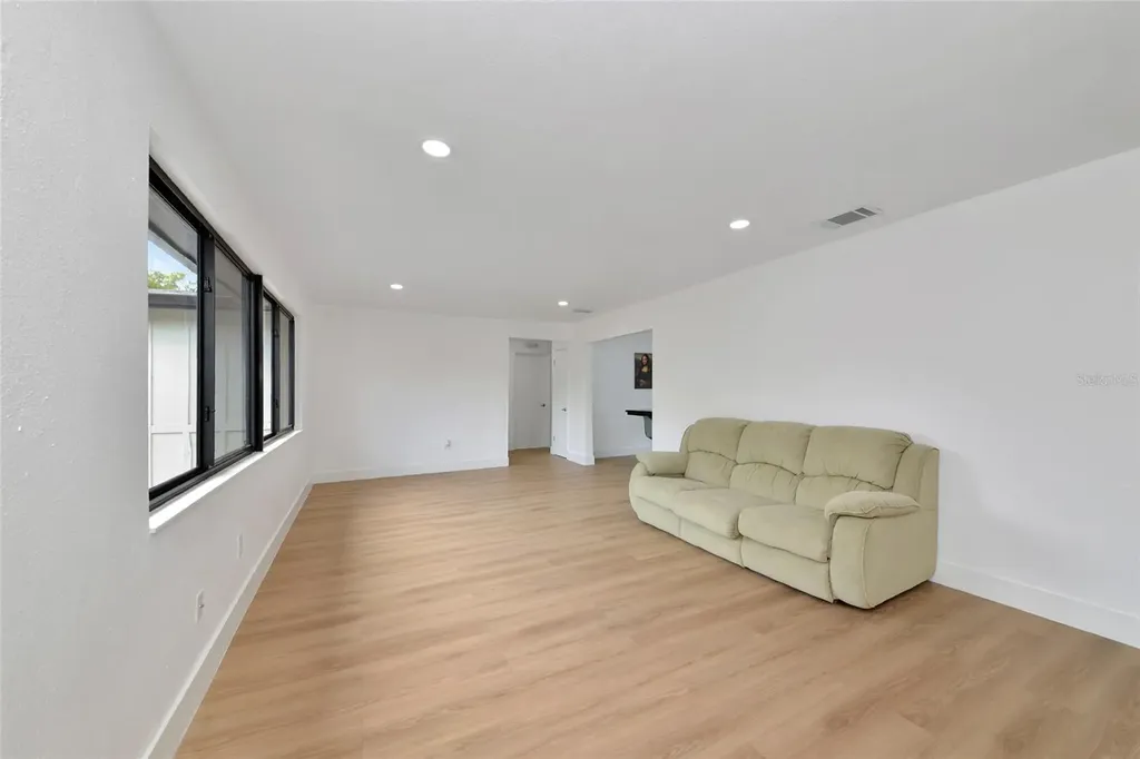 2239 Worrington Street Sarasota FL 34231