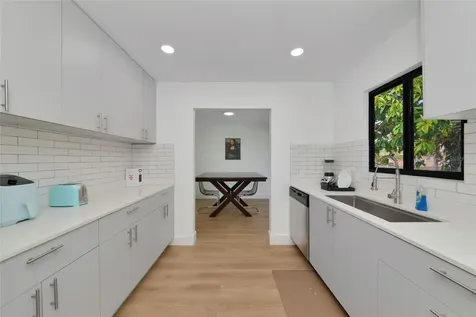 2239 Worrington Street Sarasota FL 34231