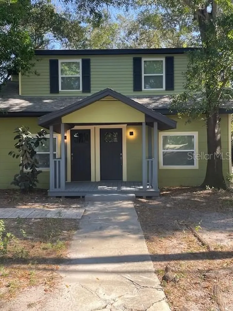1157 Highland Court N St Petersburg FL 33701