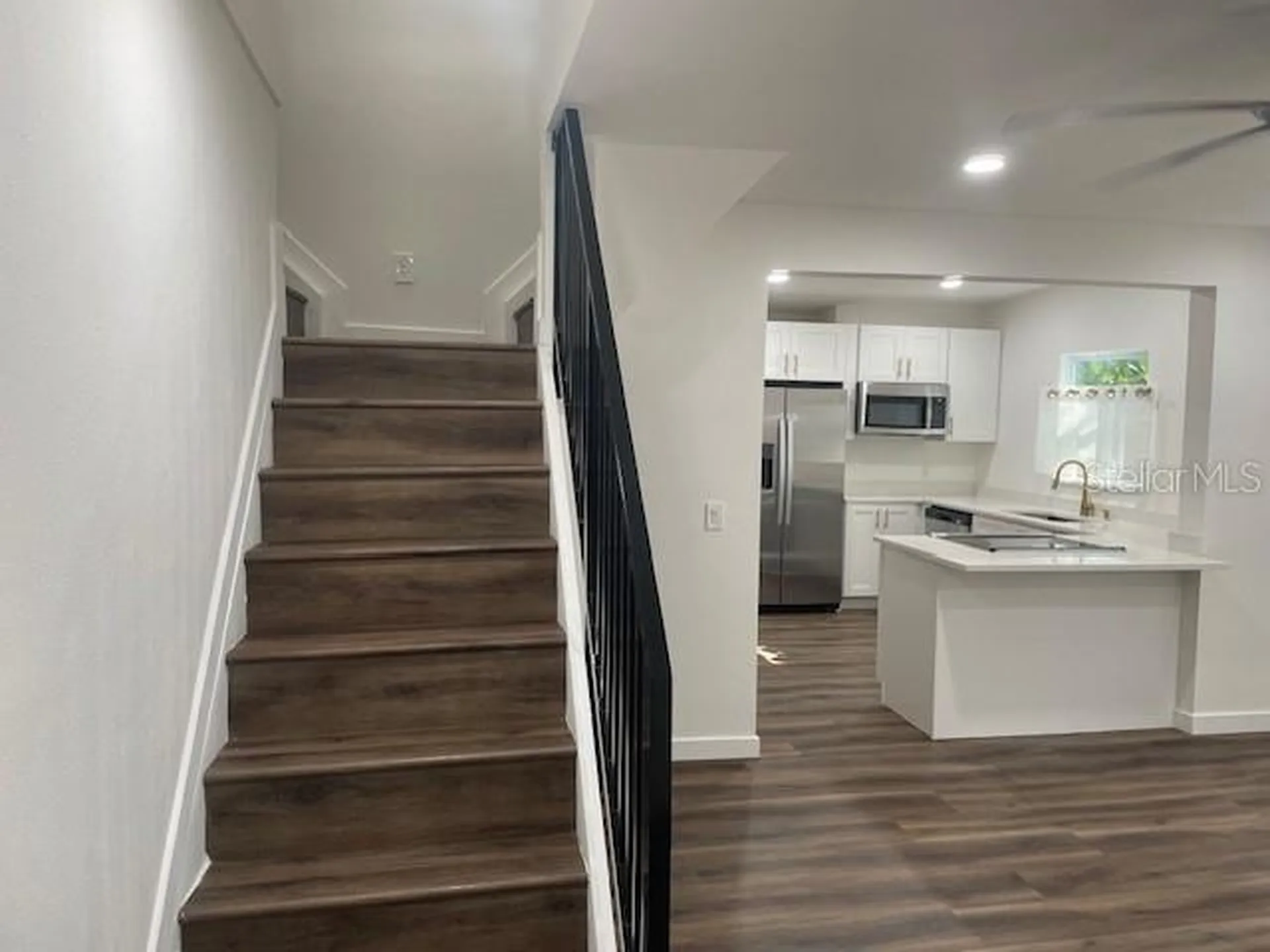 1157 Highland Court N St Petersburg FL 33701