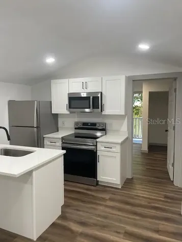 1157 Highland Court N St Petersburg FL 33701