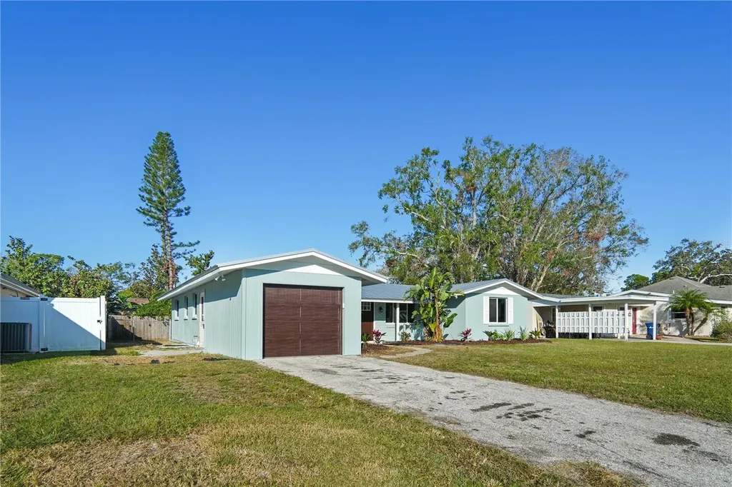 3952 Coleridge Place Sarasota FL 34241