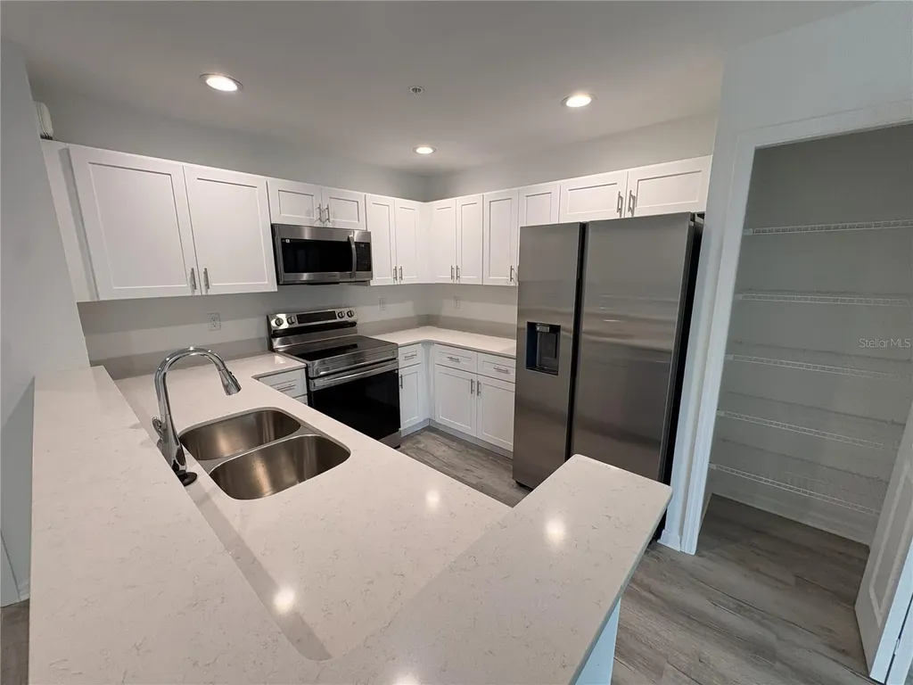 2527 6th Avenue Drive E Bradenton FL 34208