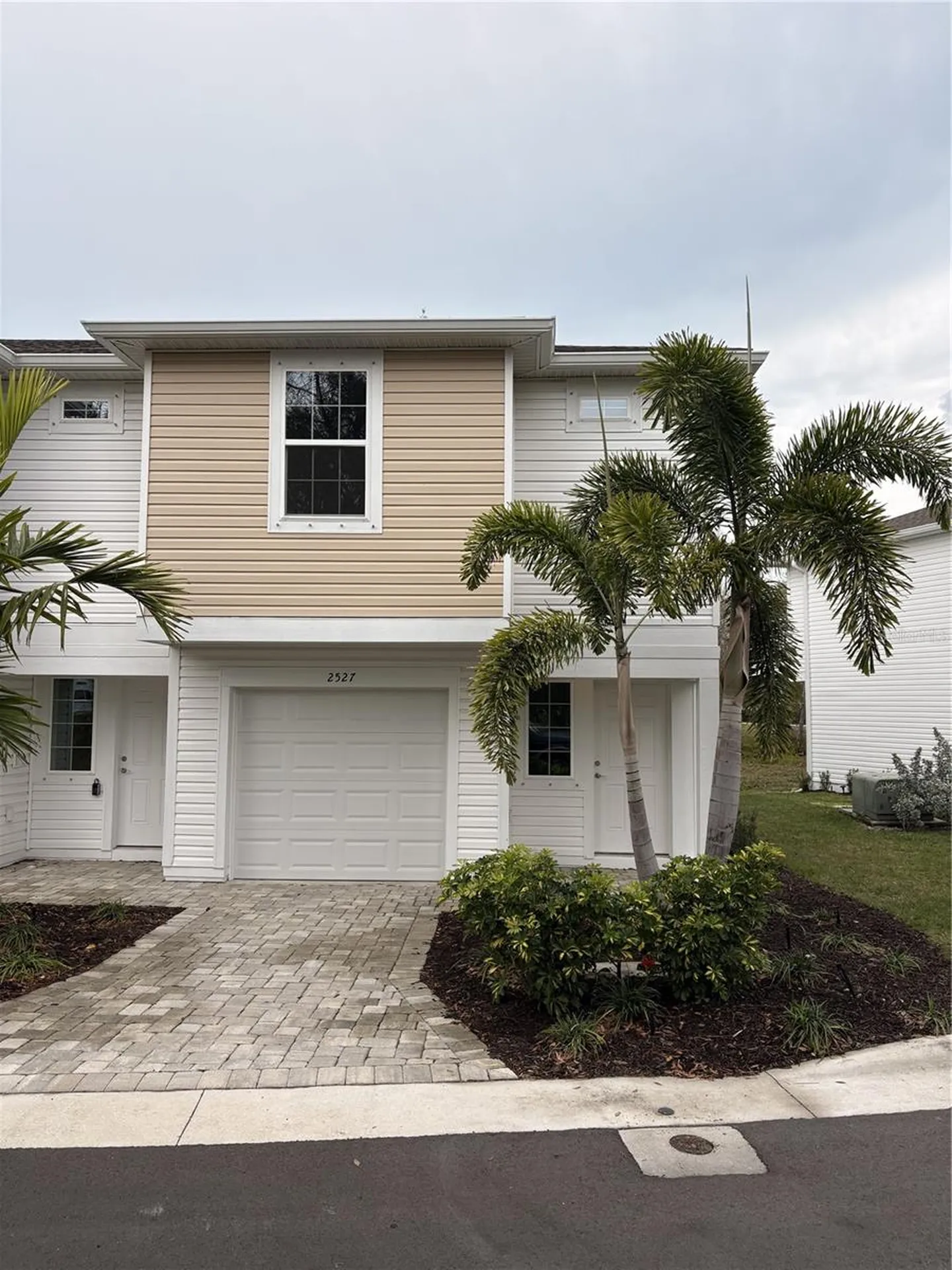 2527 6th Avenue Drive E Bradenton FL 34208