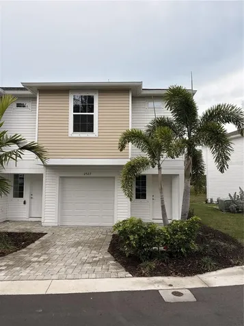2527 6th Avenue Drive E Bradenton FL 34208