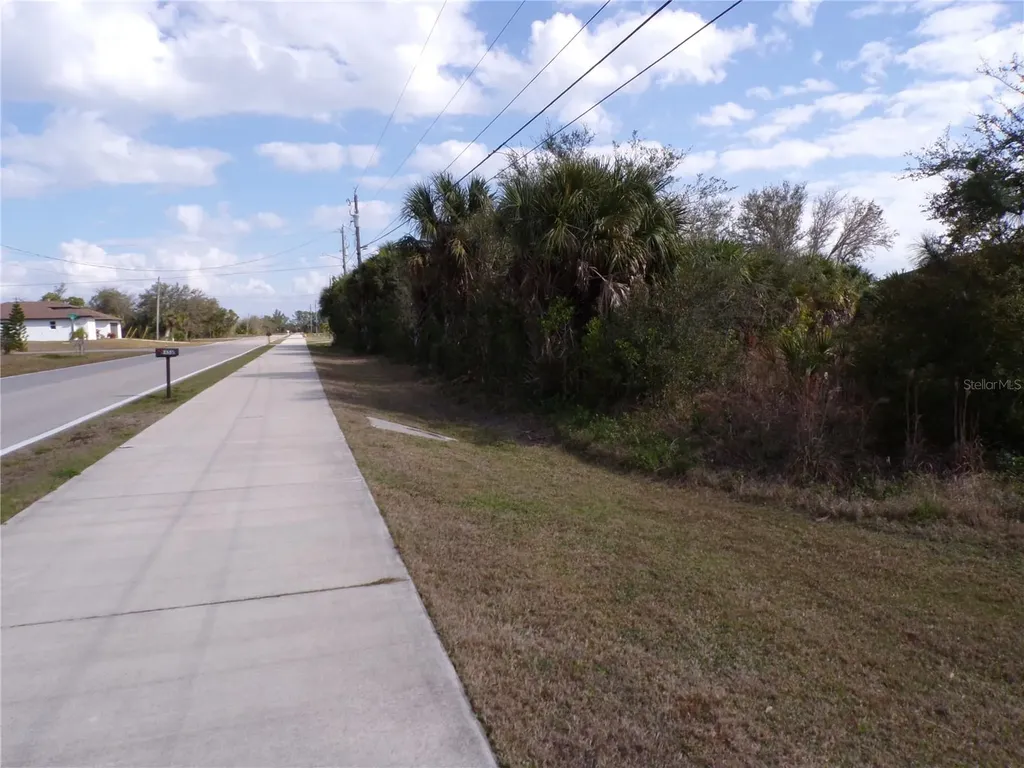 14589 Keystone Boulevard Port Charlotte FL 33981