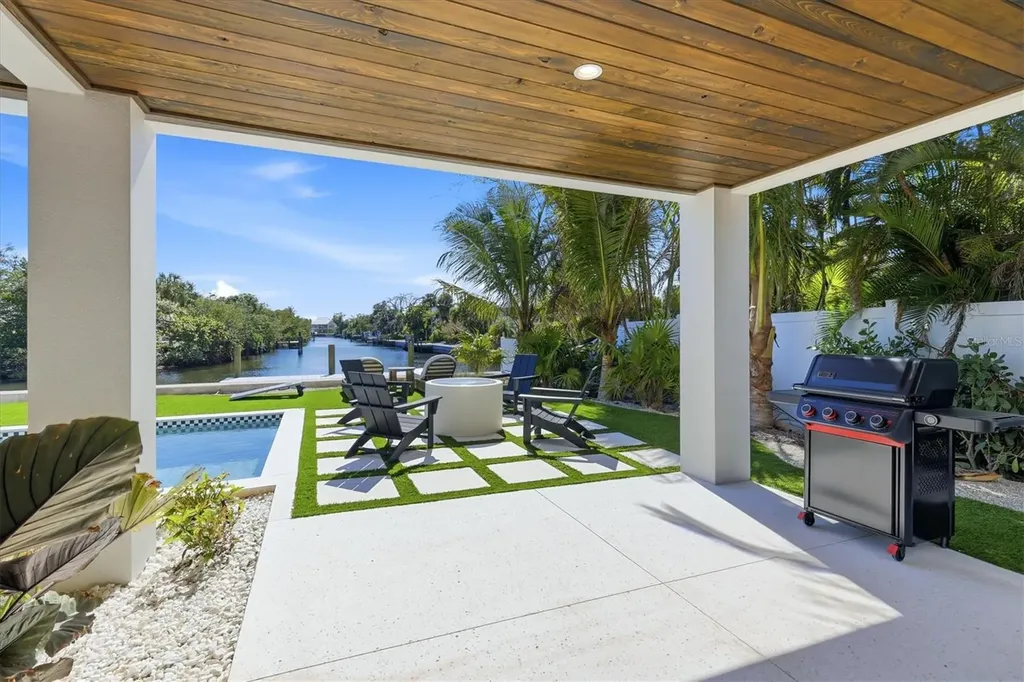 319 Tarpon Street Anna Maria FL 34216