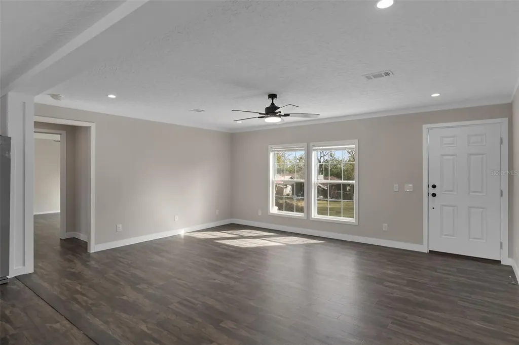 10869 Old Lakeland Highway Dade City FL 33525