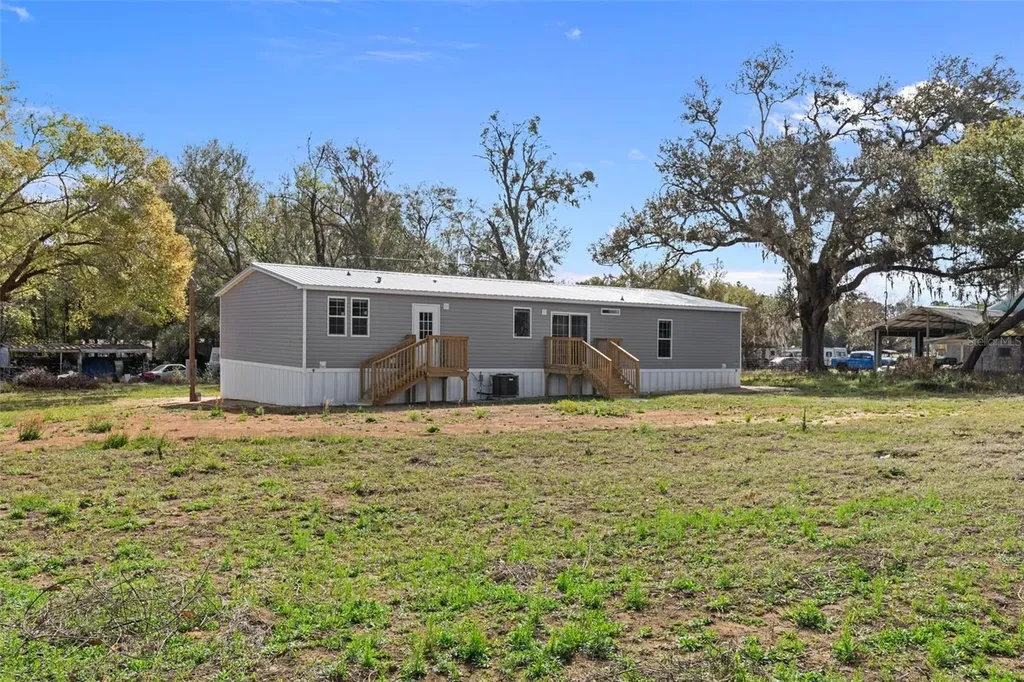 10869 Old Lakeland Highway Dade City FL 33525