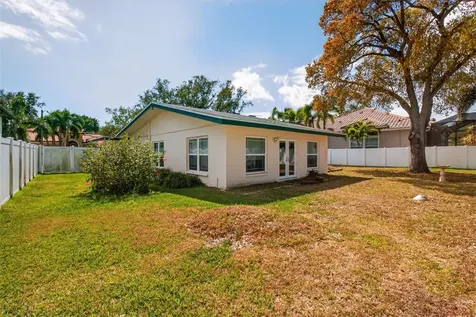 440 Lido Way NE St Petersburg FL 33704
